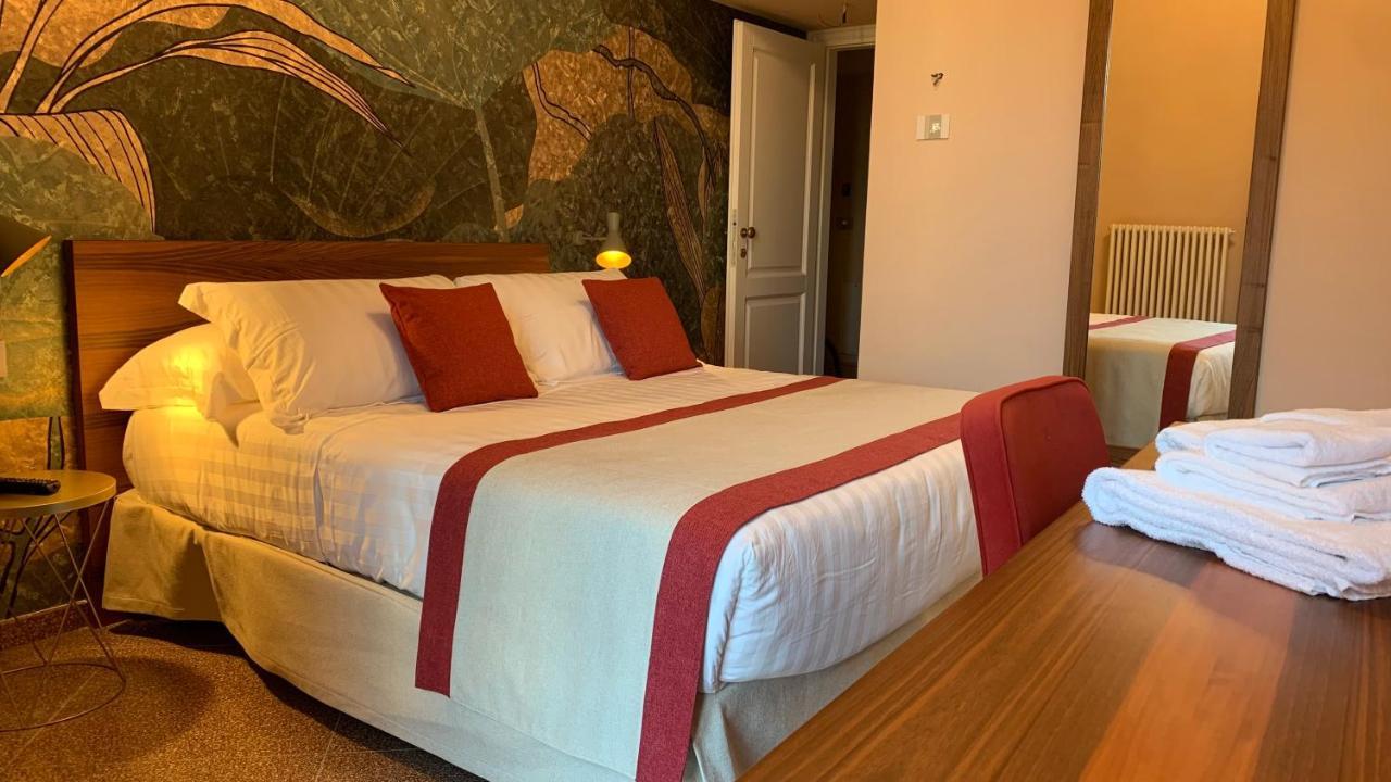 Dimora Del Leone Gaeta Bed & Breakfast エクステリア 写真