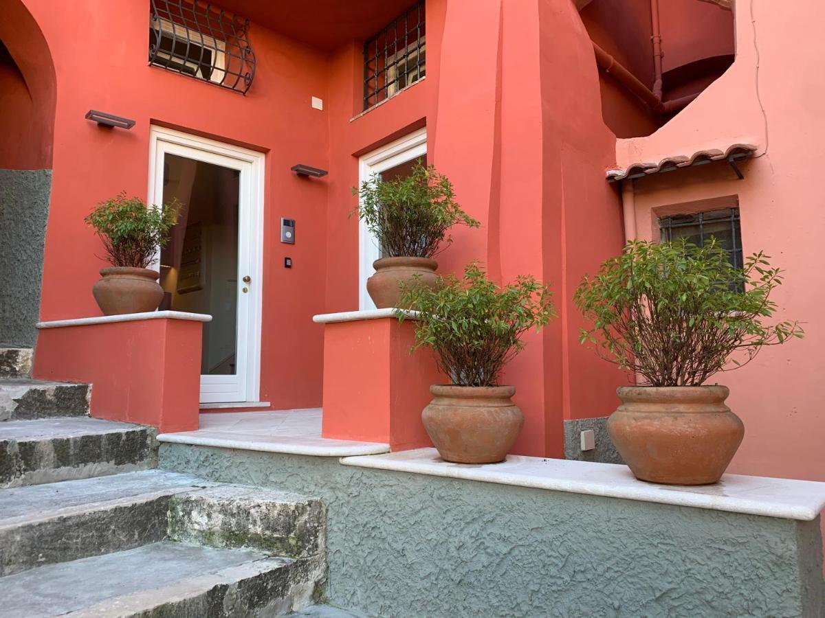 Dimora Del Leone Gaeta Bed & Breakfast エクステリア 写真