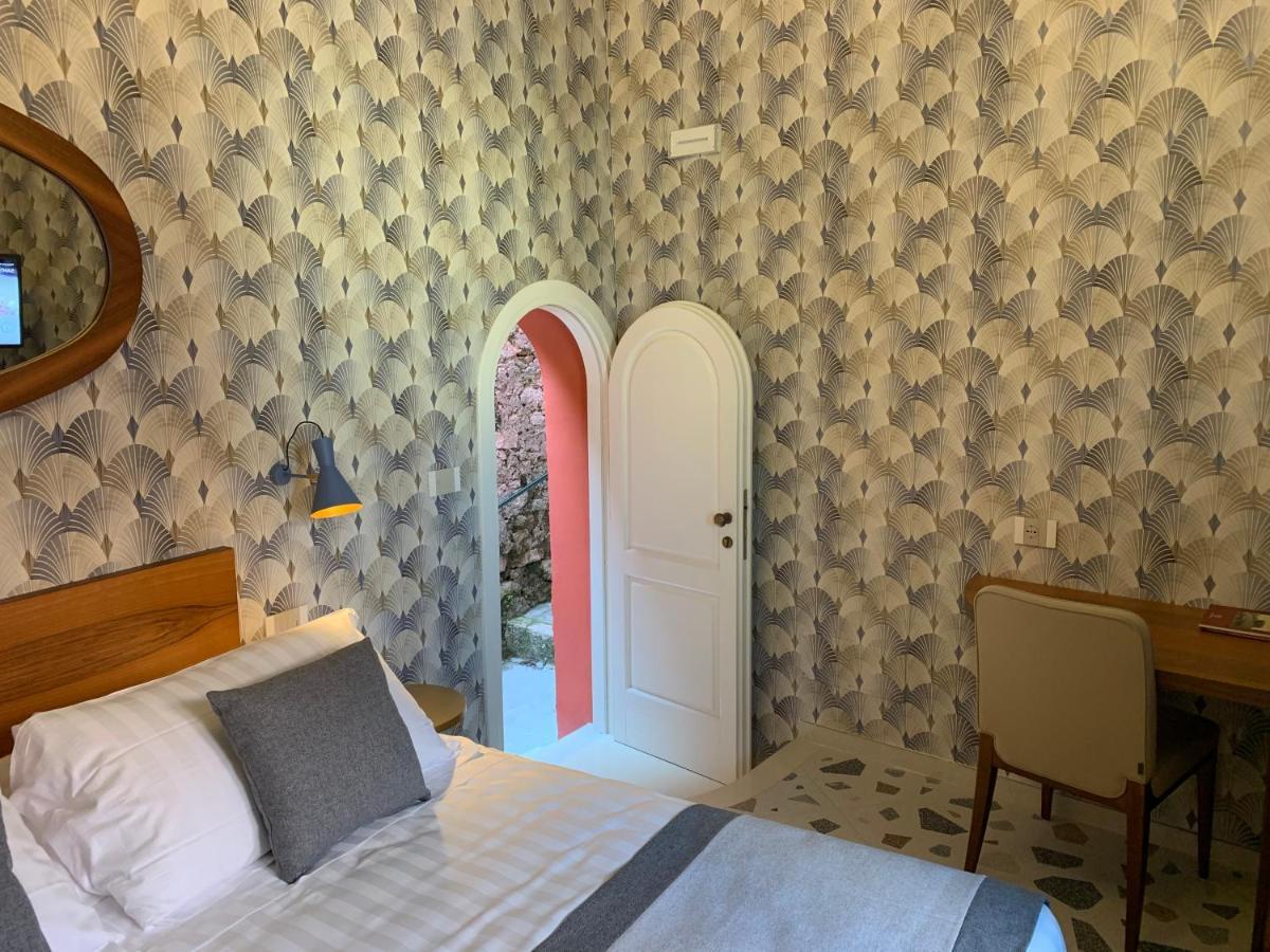 Dimora Del Leone Gaeta Bed & Breakfast エクステリア 写真