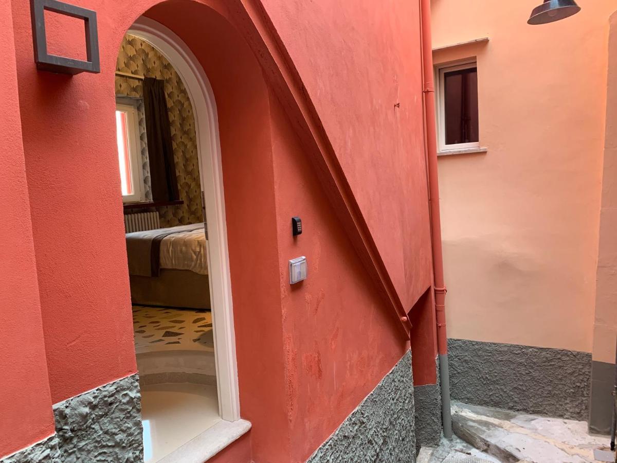 Dimora Del Leone Gaeta Bed & Breakfast エクステリア 写真