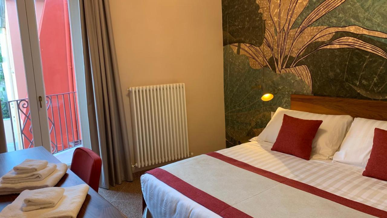 Dimora Del Leone Gaeta Bed & Breakfast エクステリア 写真